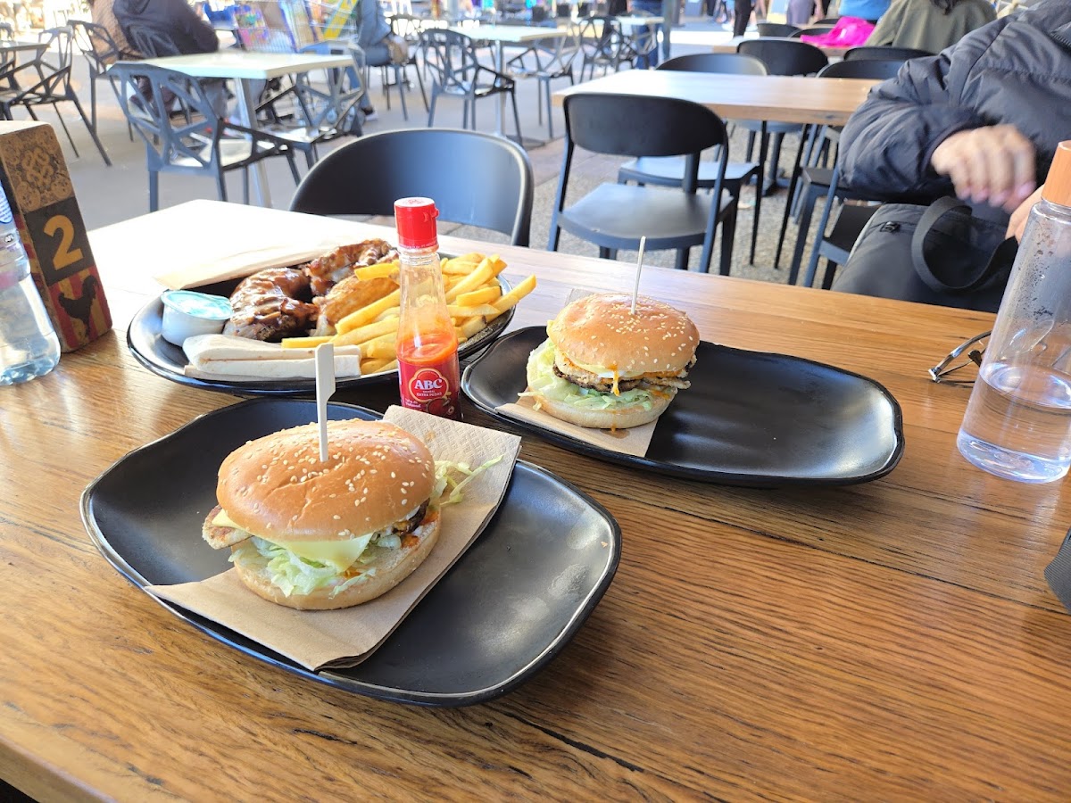 Oporto Harbour Town-3